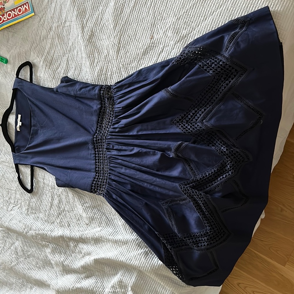 Beautiful dress with pockets like new!